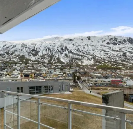 In Tromso With Parking Apartment