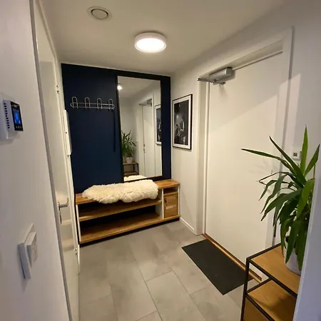 Apartment In Tromso With Parking Tomasjorda